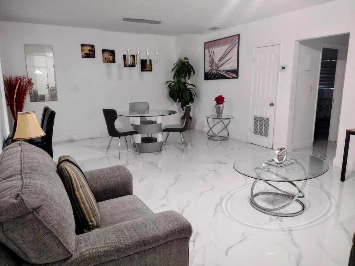 Cheerful 3-Bedroom Home /Ac+ Free Parking North Miami Beach Zewnętrze zdjęcie