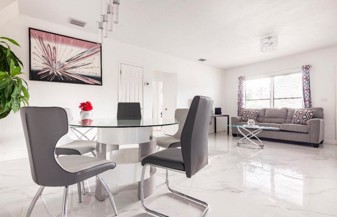 Cheerful 3-Bedroom Home /Ac+ Free Parking North Miami Beach Zewnętrze zdjęcie