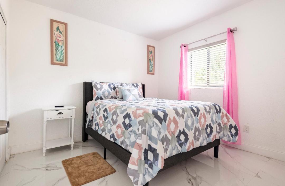 Cheerful 3-Bedroom Home /Ac+ Free Parking North Miami Beach Zewnętrze zdjęcie