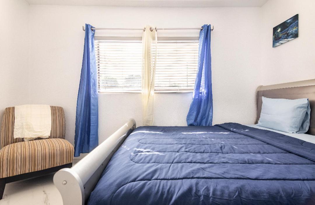 Cheerful 3-Bedroom Home /Ac+ Free Parking North Miami Beach Zewnętrze zdjęcie